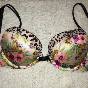 🌸🐆 Victoria’s Secret Very Sexy push up bra